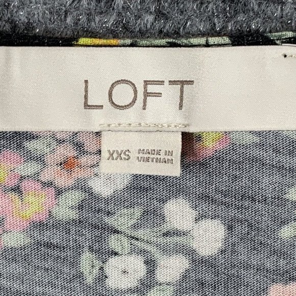 Loft Floral Crop Top Flutter Cap Sleeve Women XXS V-Neck Ruffle Hem - Picture 6 of 11